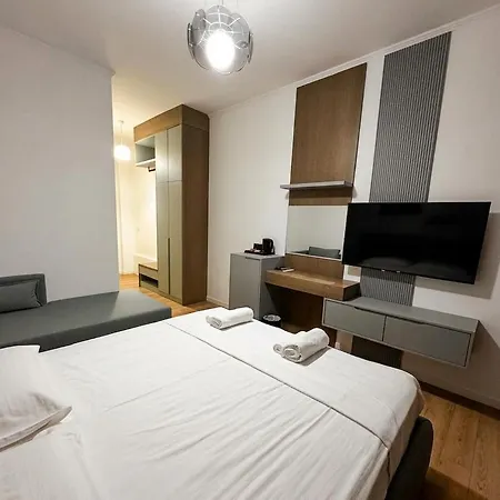 Leo Bed & Breakfast Vlorë